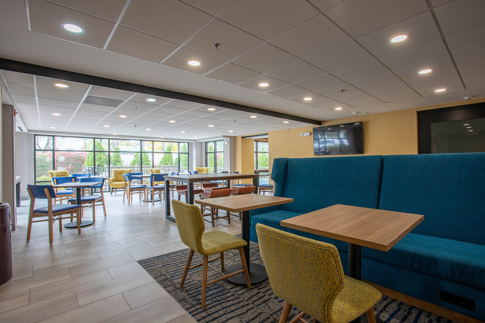 Hampton Inn dining area