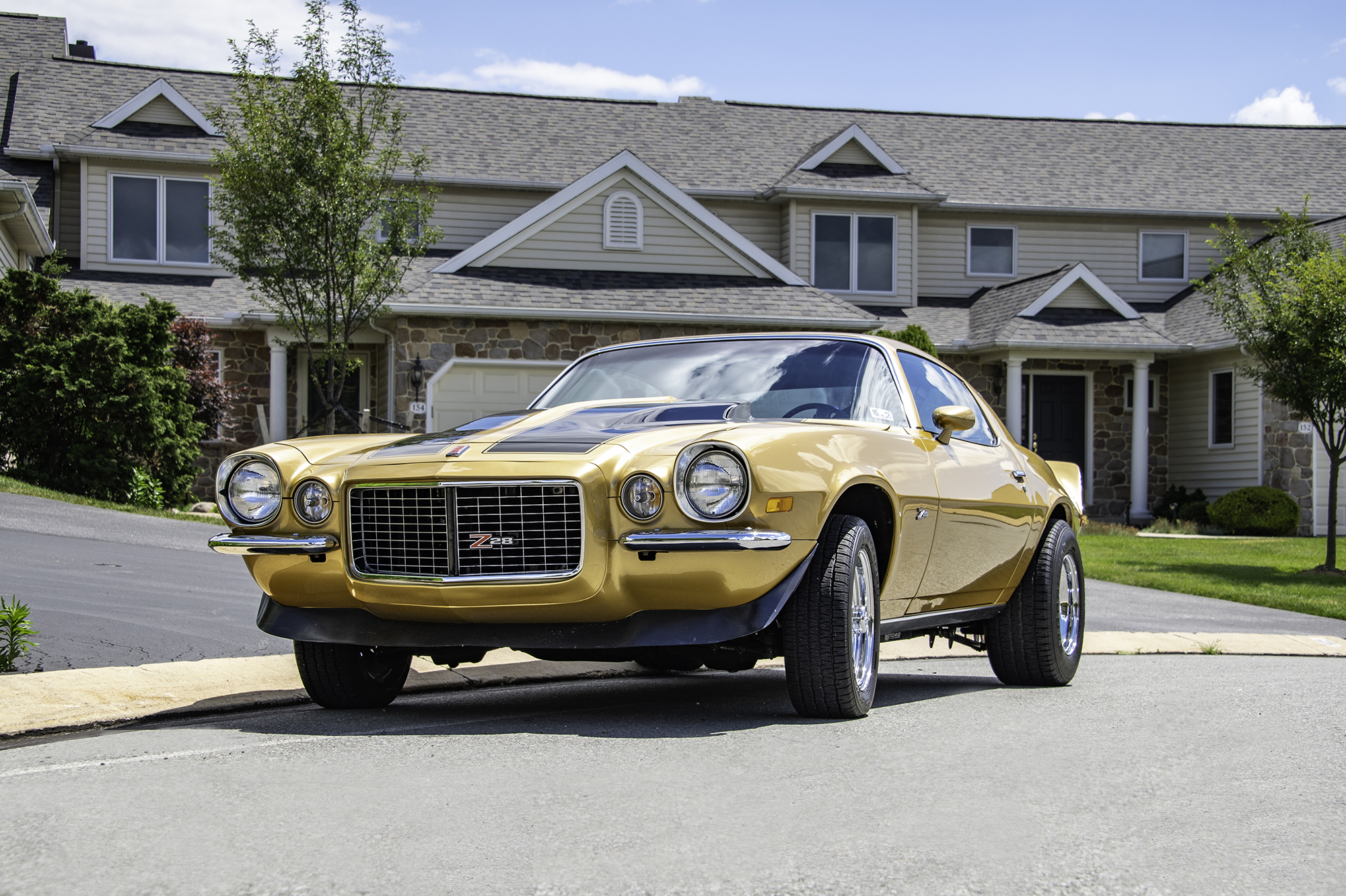 Camaro Z28 — low angle